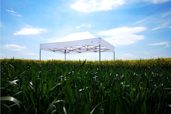 Tente de fête publicitaire 2x2 m