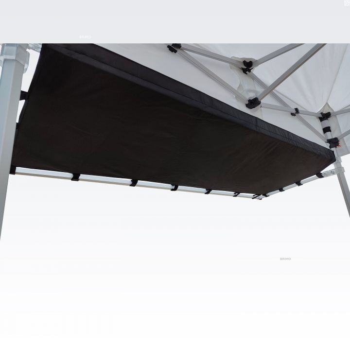 auvent de tente étendu